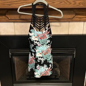 NWT! Raisin’s Curve Floral Tankini Swimsuit Top. Size 22W